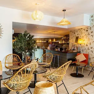 Central Otel