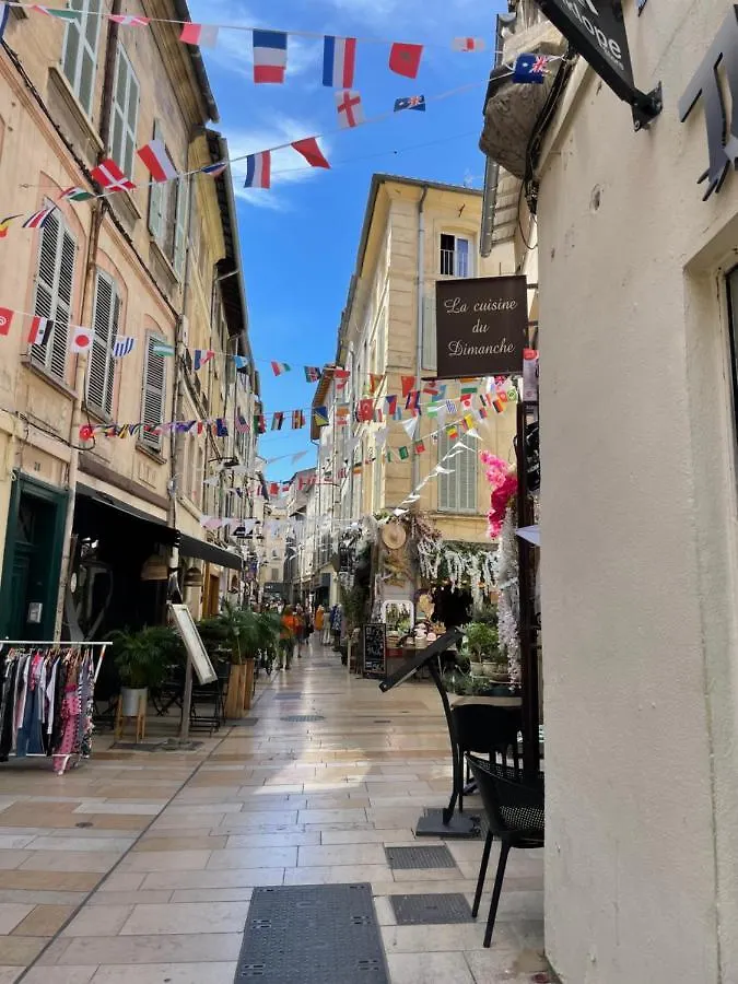 Au Coeur D'Avignon Apartment